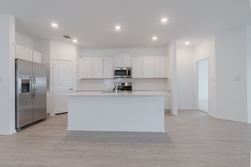 Building Photo - 352 Keefer