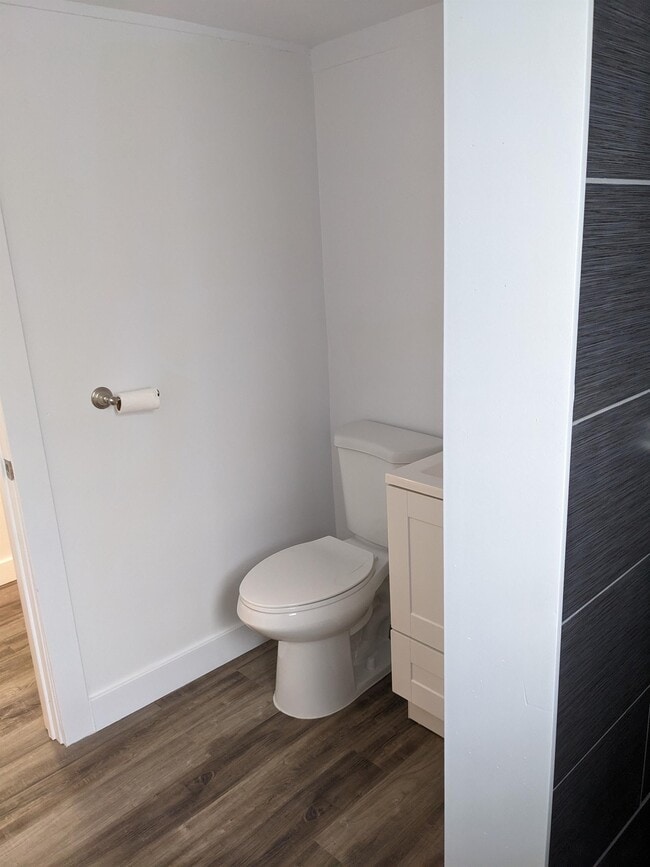 Building Photo - 1631 21st Ave