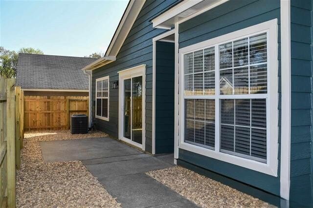 Building Photo - 101 Bridle Trace Ln