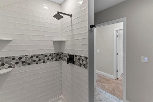 Building Photo - 376 Arnolds Neck Dr