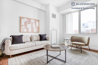 Building Photo - 285 Third Street-SI FL8-ID593