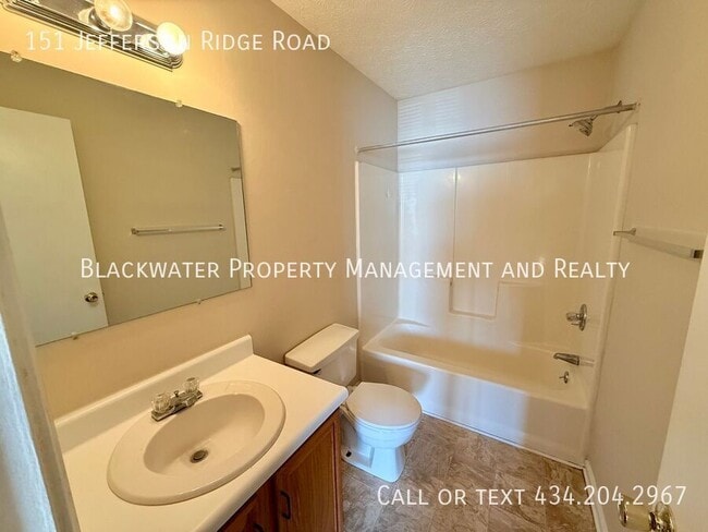 Building Photo - 151 Jefferson Ridge Rd