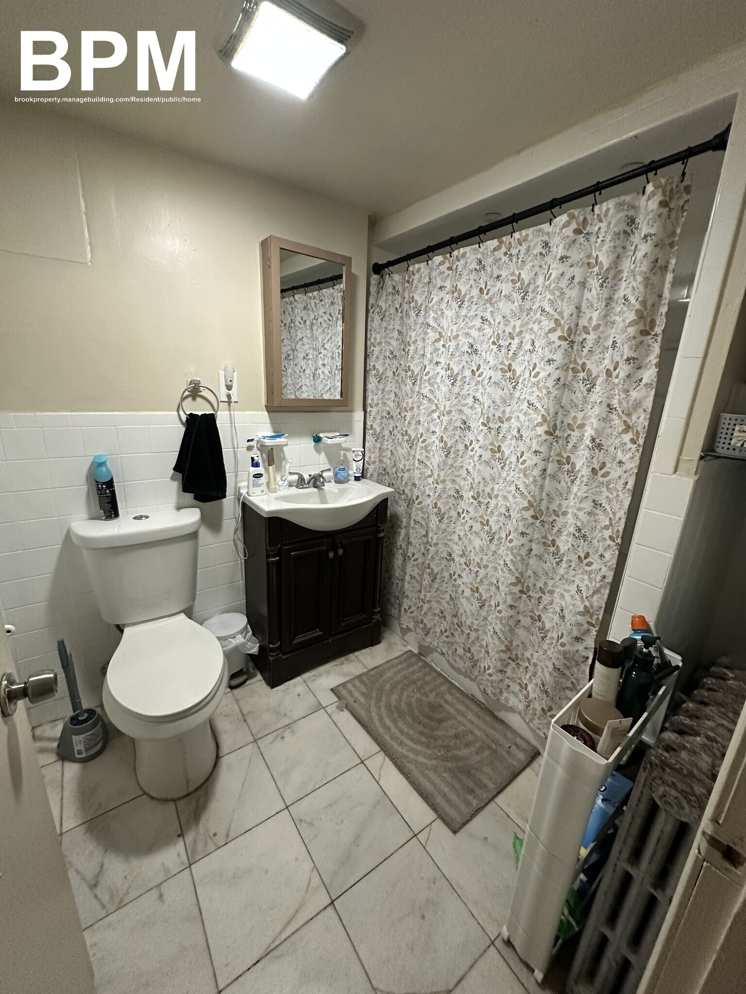 Building Photo - 28 Monmouth St