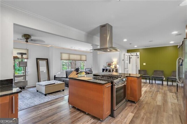 Building Photo - 1984 Mcjenkin Dr NE