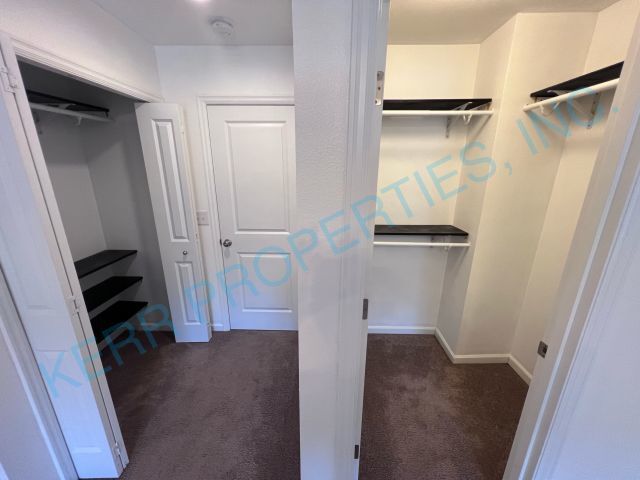 Building Photo - Spacious 4-Bedroom Townhouse with 3.5 Baths in Prime Happy Valley Location – 2021 Sq Ft of Modern...