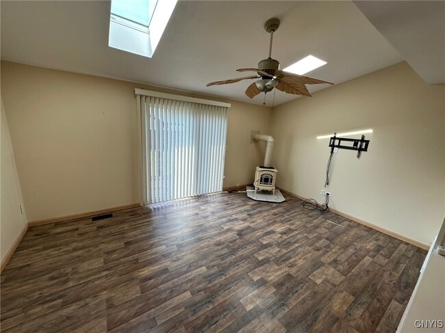 Building Photo - 6148 Bethlehem Ln