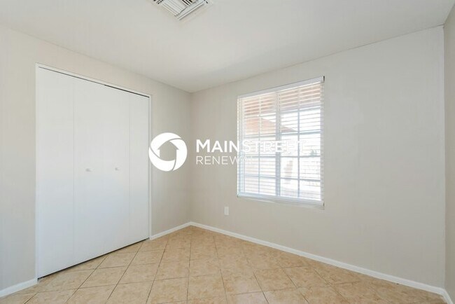 Building Photo - 4 Bedroom Pet-Friendly Home in Tucson, AZ ...
