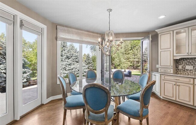 Building Photo - 4443L W Cottonwood Pl