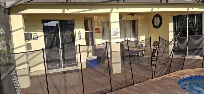 Building Photo - 500 Orista Dr