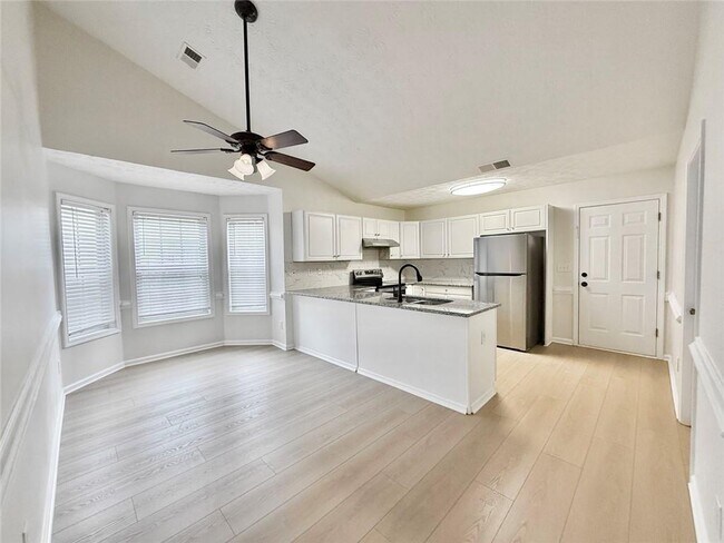 Building Photo - 1070 Rafington Dr