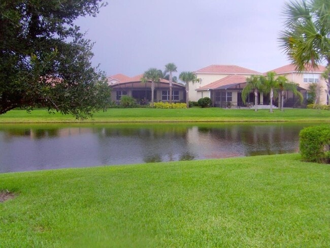 Building Photo - 11827 Barletta Dr