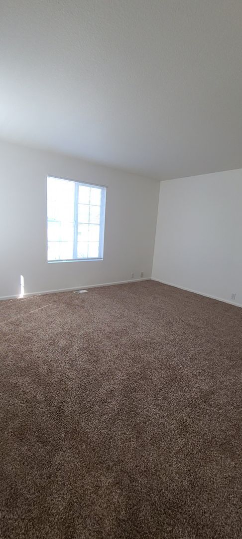 Building Photo - Specious Two Story Townhome