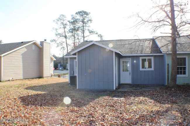Building Photo - 107 Hickory Grove Dr
