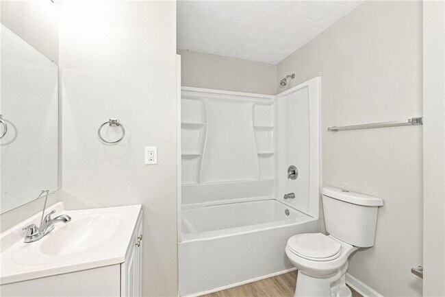 Building Photo - 1311 Birch Ct
