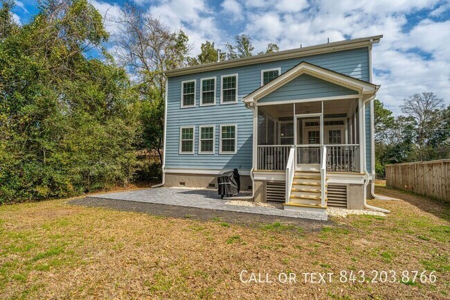 Building Photo - 1601 Secessionville Rd