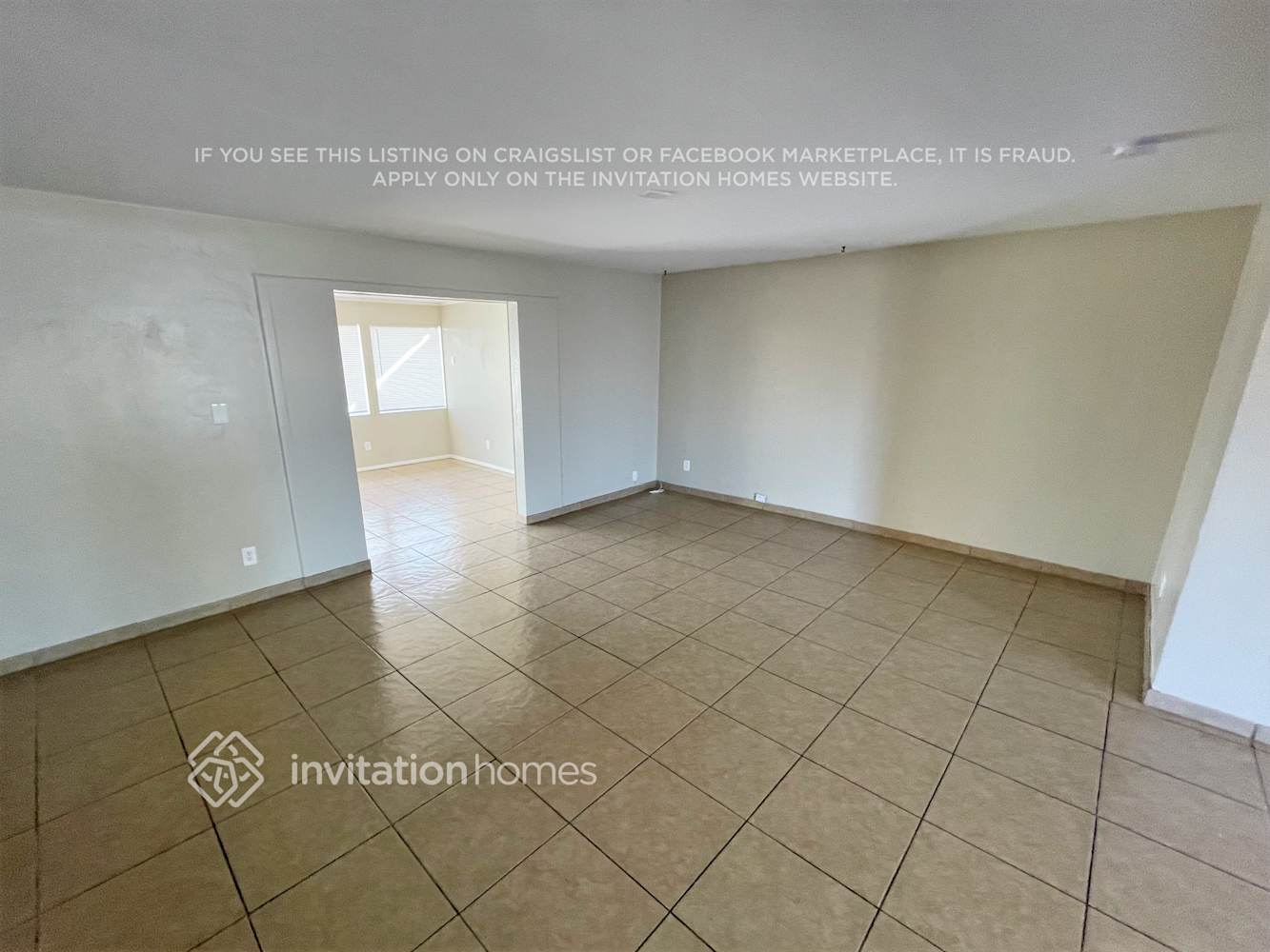 Building Photo - 2107 W San Miguel Ave