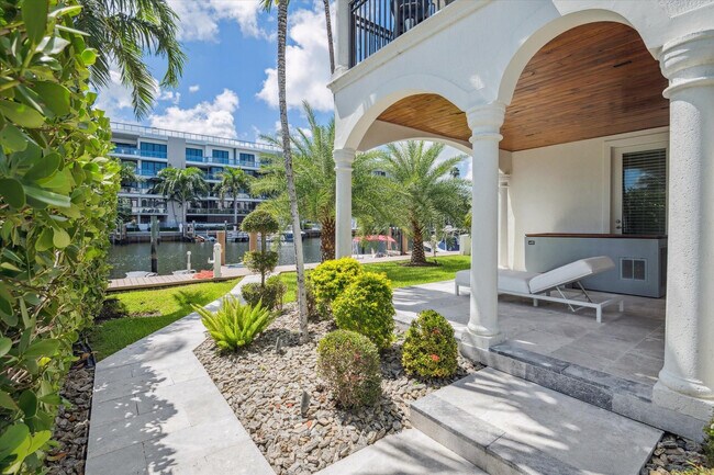 Building Photo - 55 Isle of Venice Dr