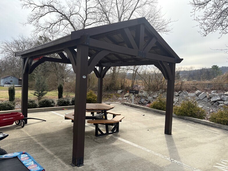 Building Photo - 311 McMinnville Hwy