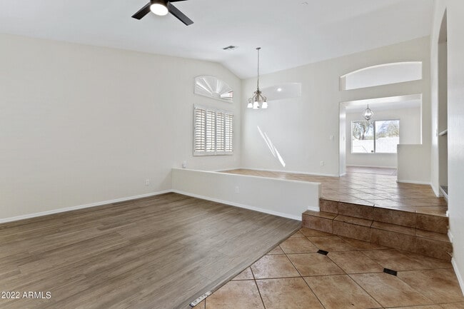 Building Photo - 5976 W Audrey Ln