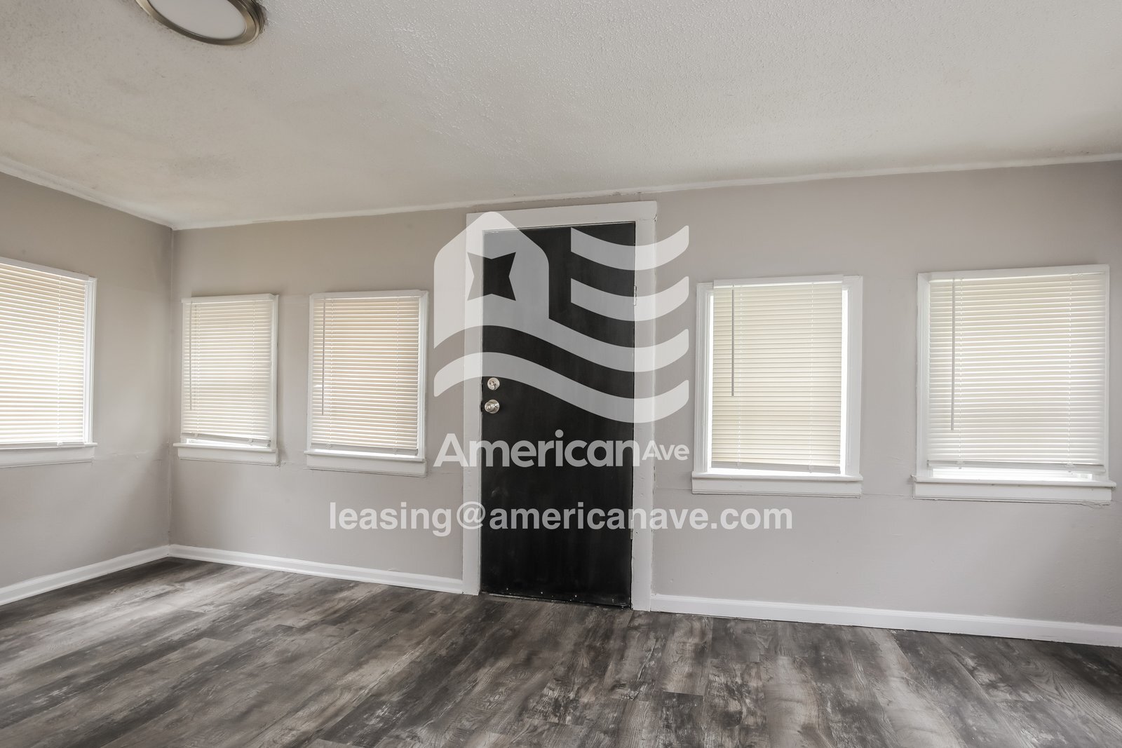 Building Photo - 4432 Flora Ave