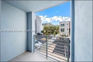 Building Photo - 2555 NE 193rd St