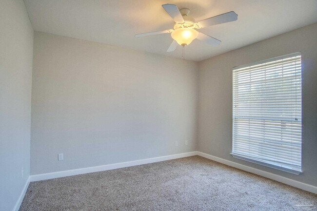 Building Photo - 3569 S Hampton Way