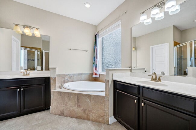 Building Photo - 4512 Linwood Trace Ln