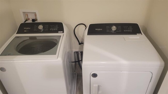 Building Photo - 4601 Sparkling Shell Ave