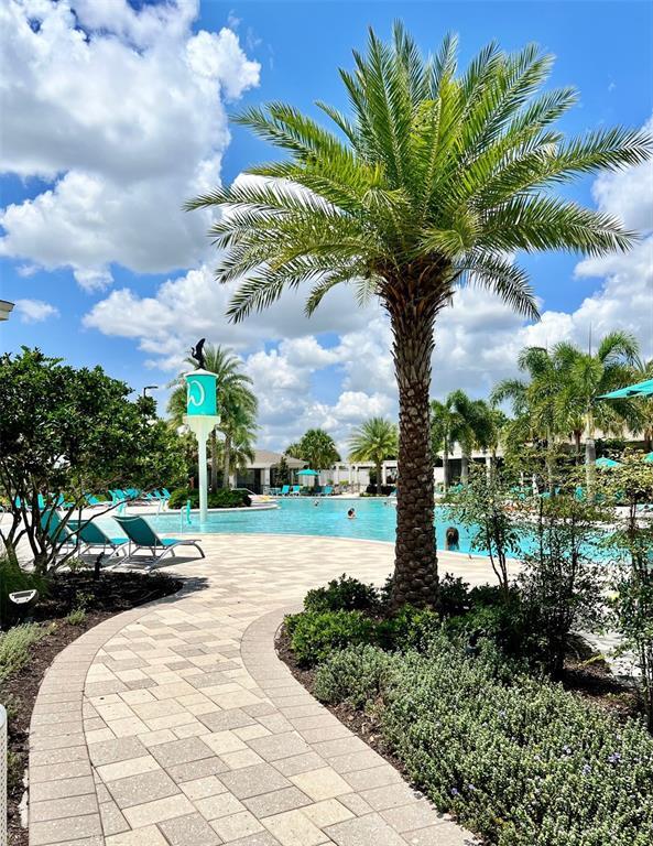 Building Photo - 9330 McLaren Alley