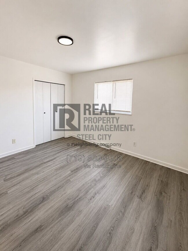 Building Photo - 1611 W 20th St