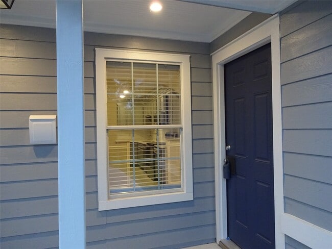 Building Photo - 3923 Cosby St