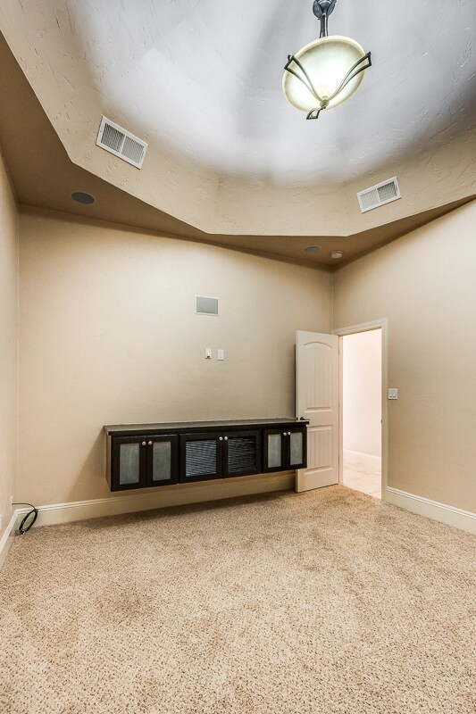 Building Photo - Gorgeous Custom Home on a corner lot in Ventanas - East El Paso!