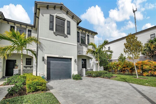 Building Photo - 20492 NW 4th Ave