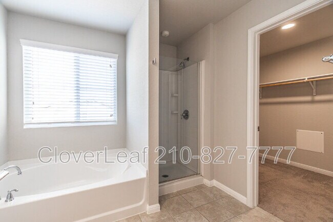 Building Photo - 10414 Legacy Hl