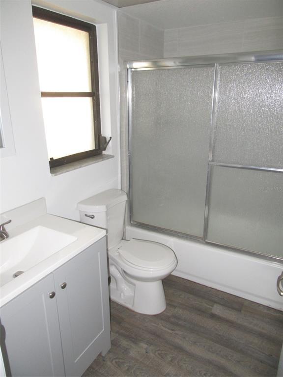 Building Photo - 1074 Birchcrest Blvd