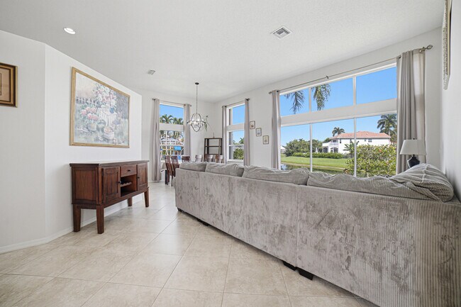 Building Photo - 10599 St Thomas Dr