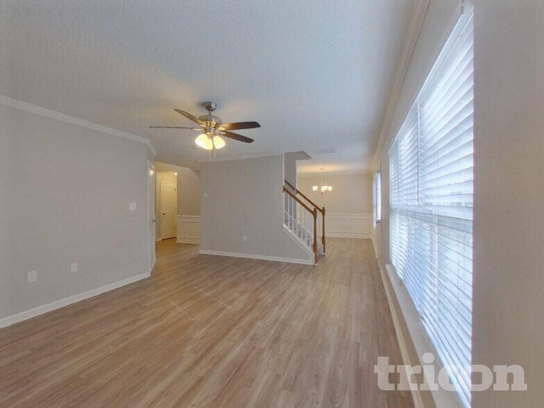 Building Photo - 7310 Ravanna Dr