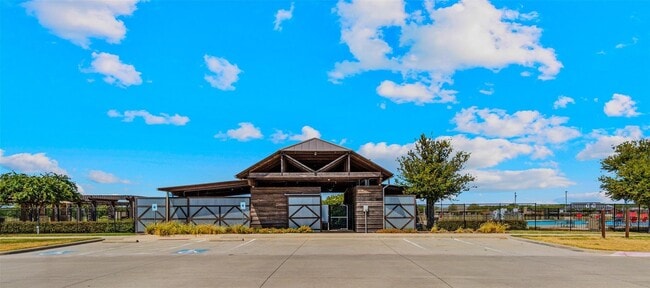 Building Photo - 803 Rustic Way