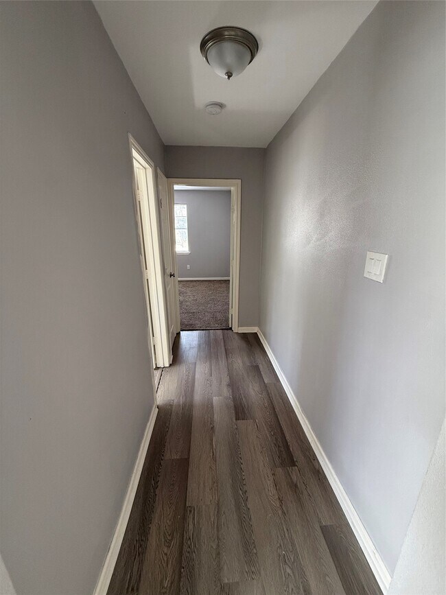 Building Photo - 4315 Chapman St