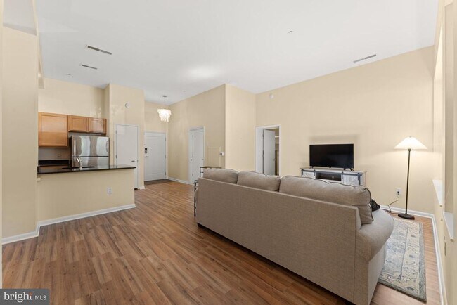 Building Photo - 355 I St SW