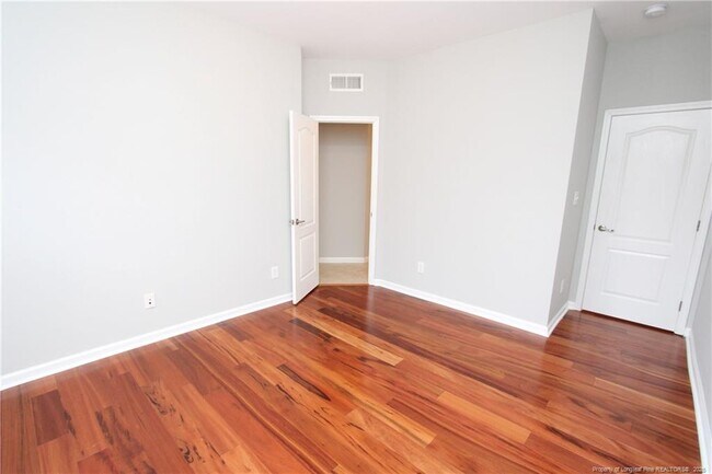 Building Photo - 8367 Primanti Blvd