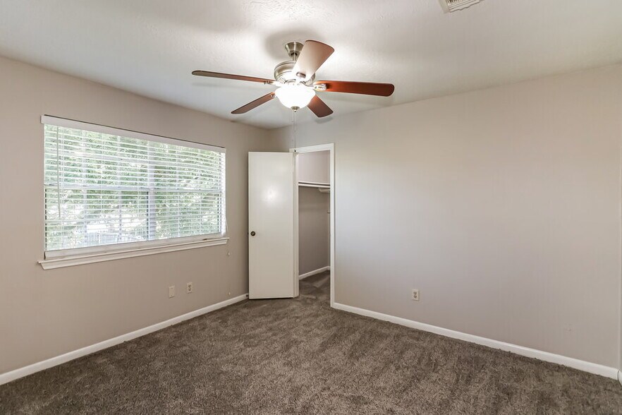 Building Photo - 15127 Camino Del Sol Dr