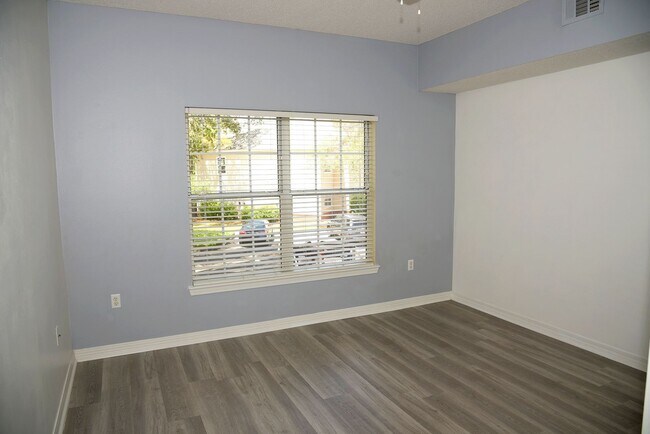 Building Photo - 1501 Partin Dr N