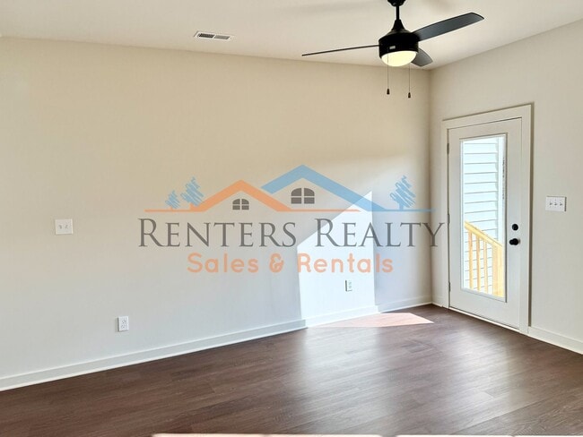 Building Photo - Modern Luxury Townhouse in the Heart of Huntsville