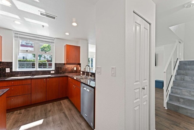 Building Photo - San Diego- Downtown- La Vita – Little Italy Condo- Split Level Style Move-In Special