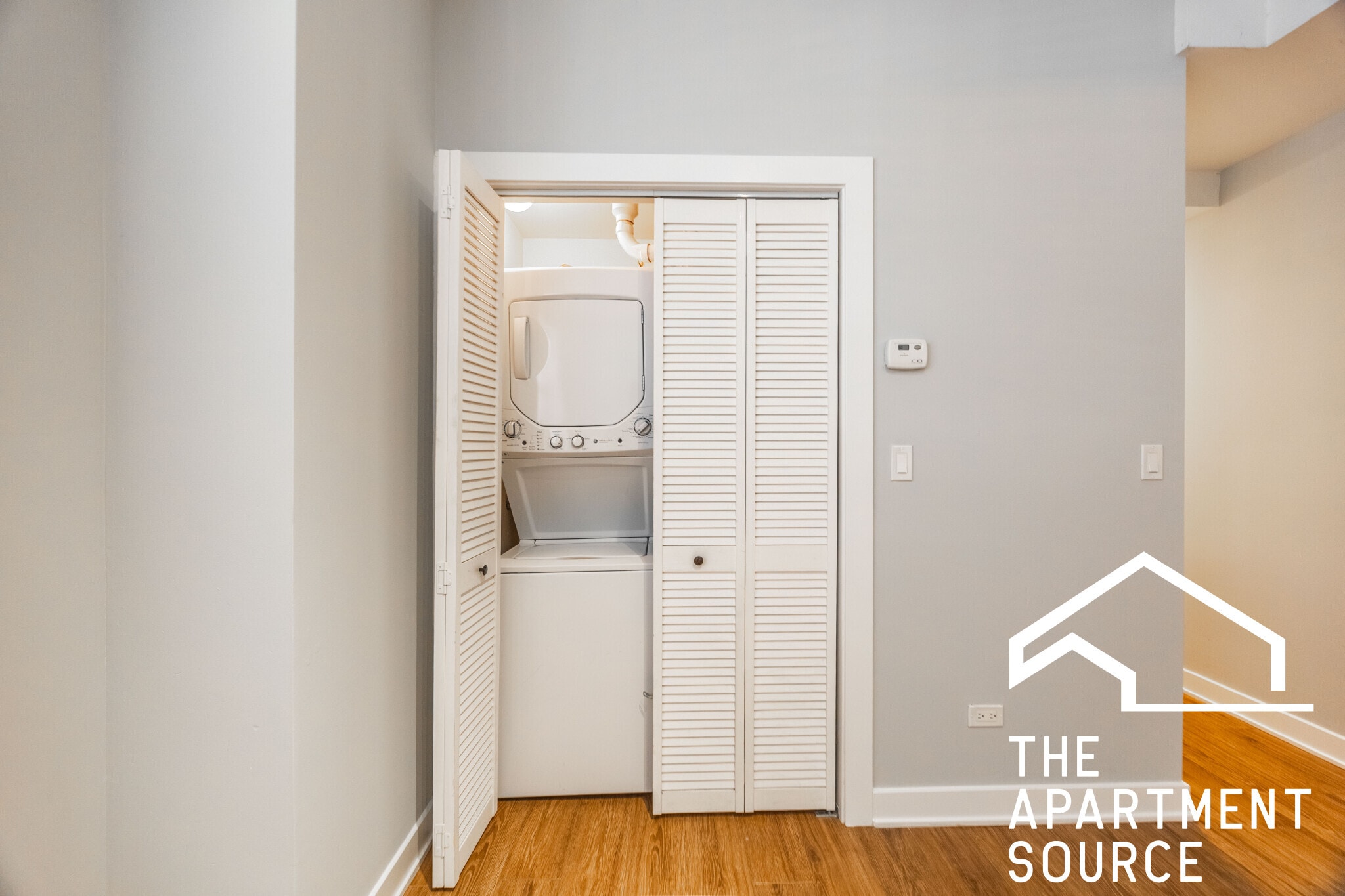 Building Photo - 4628 N Leavitt St