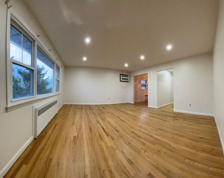 Building Photo - 8412 Liberty Ave