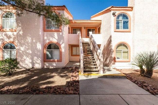 Building Photo - 7570 W Flamingo Rd