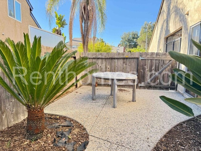 Building Photo - 8948 Capcano Rd