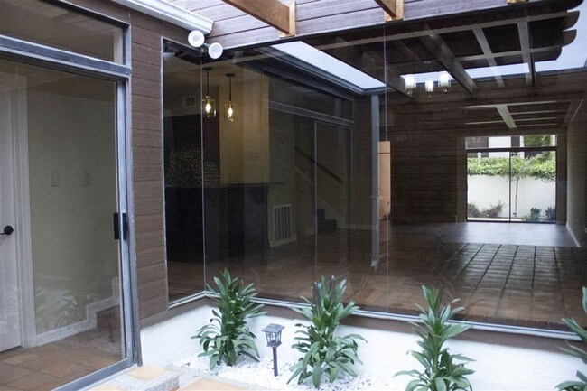 Building Photo - 7702 Springfield Ave